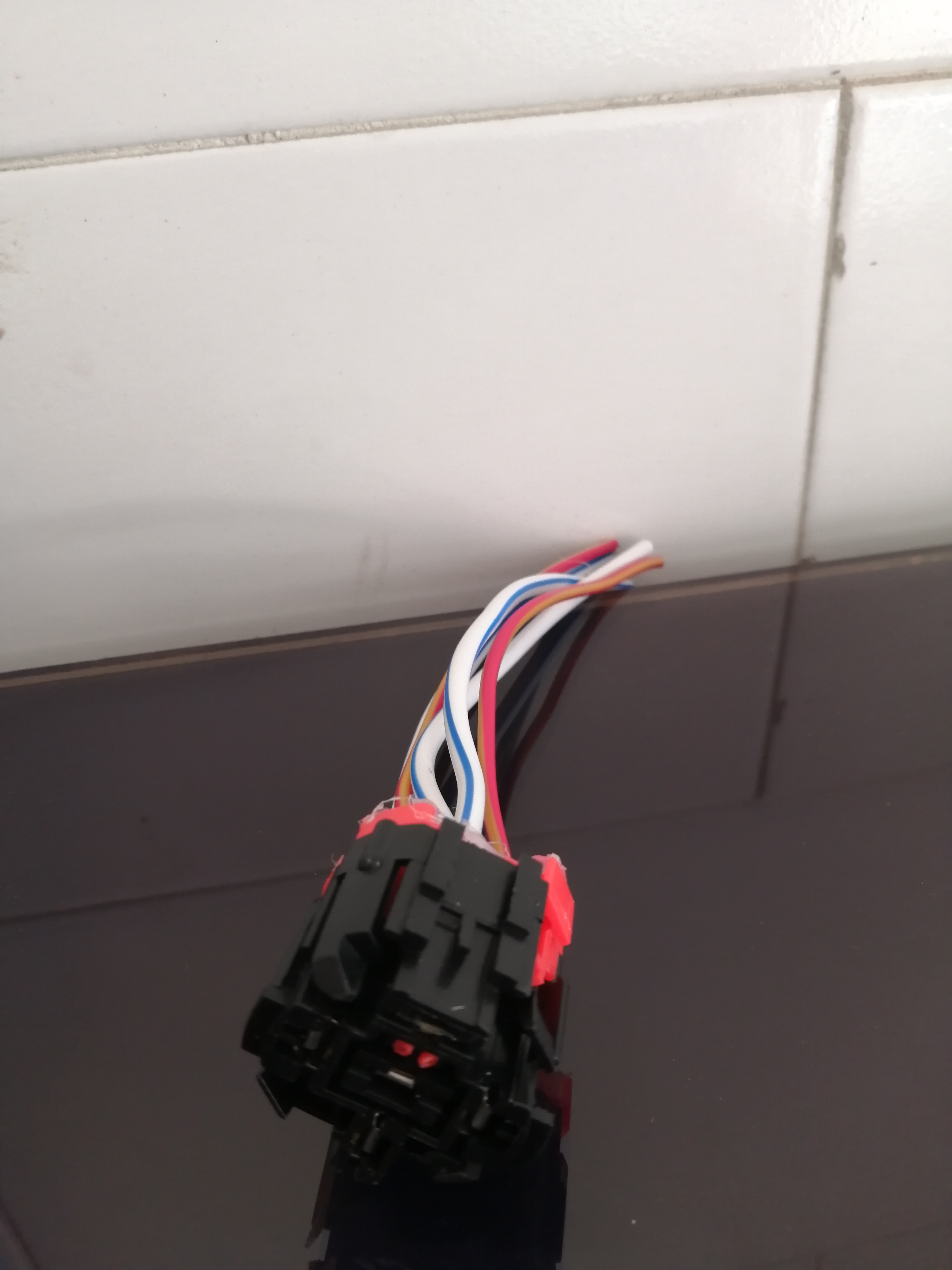 سوکت رله فن، 405،پارس